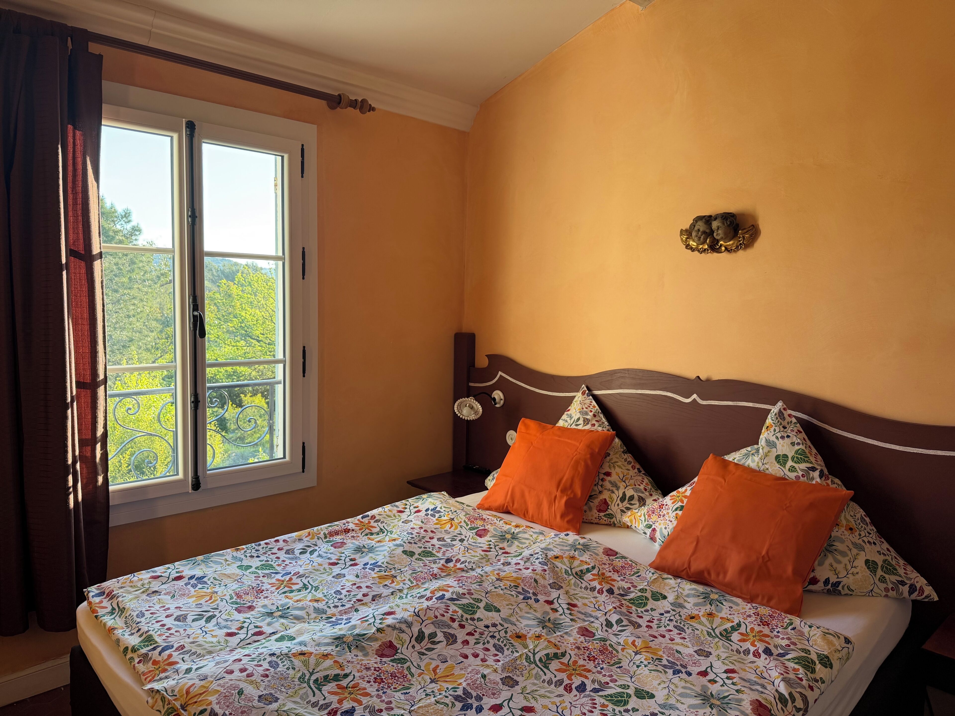 2 chambres, fer et planche à repasser, Wi-Fi gratuit, draps fournis