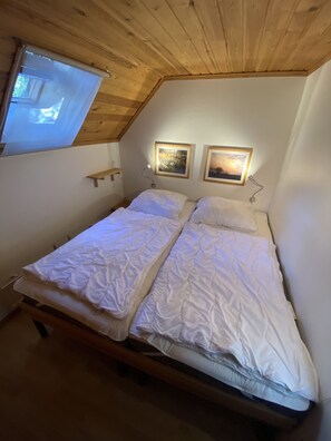 2 Schlafzimmer, Bügeleisen/Bügelbrett, kostenloses WLAN