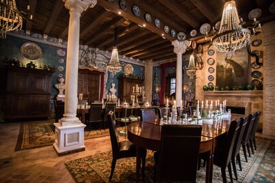 El Palacio De San Benito - country chic