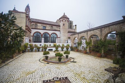 El Palacio De San Benito - country chic