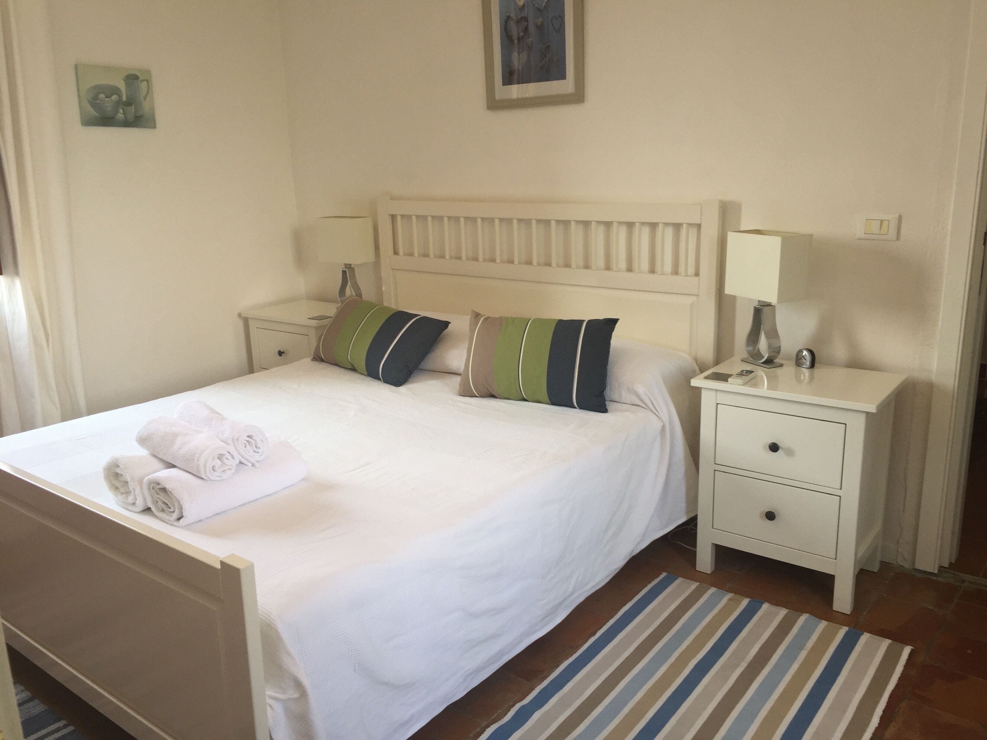 4 bedrooms, iron/ironing board, travel cot, free WiFi