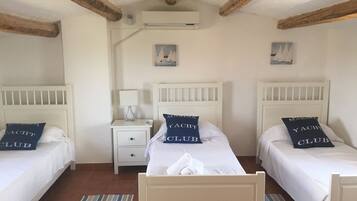 4 bedrooms, iron/ironing board, travel cot, free WiFi