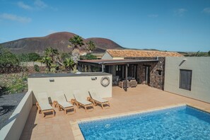 Piscine extérieure, piscine chauffée