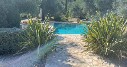 Villa with Private Pool set in a Large Garden in Avlaki near Kassiopi. EOT/MHTE