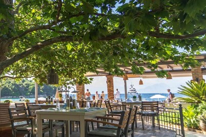 Villa with Private Pool set in a Large Garden in Avlaki near Kassiopi. EOT/MHTE 