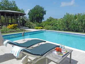 Piscine extérieure