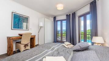 4 camere, una cassaforte in camera, Wi-Fi, lenzuola