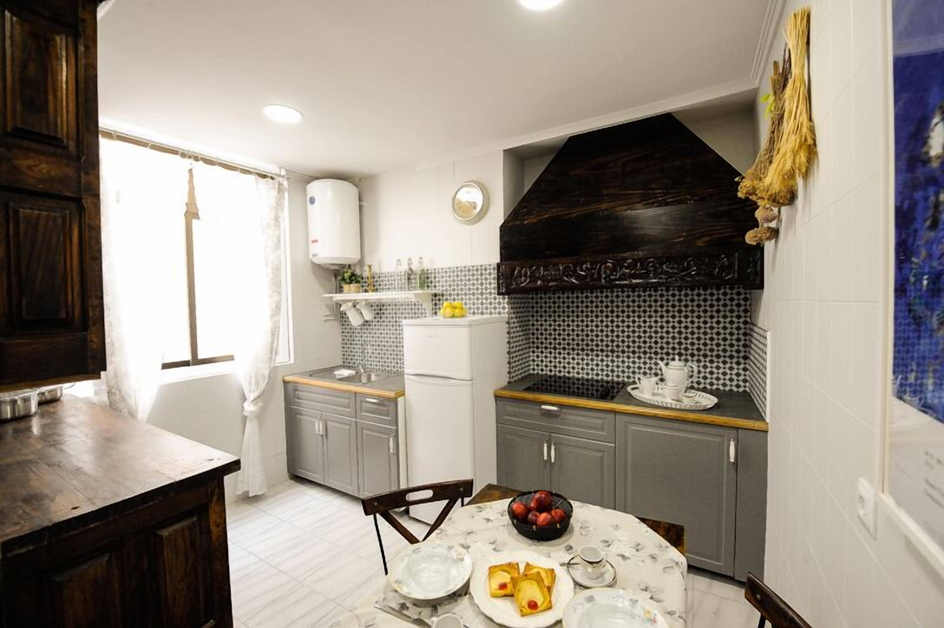 One minute from Plaza Castillo