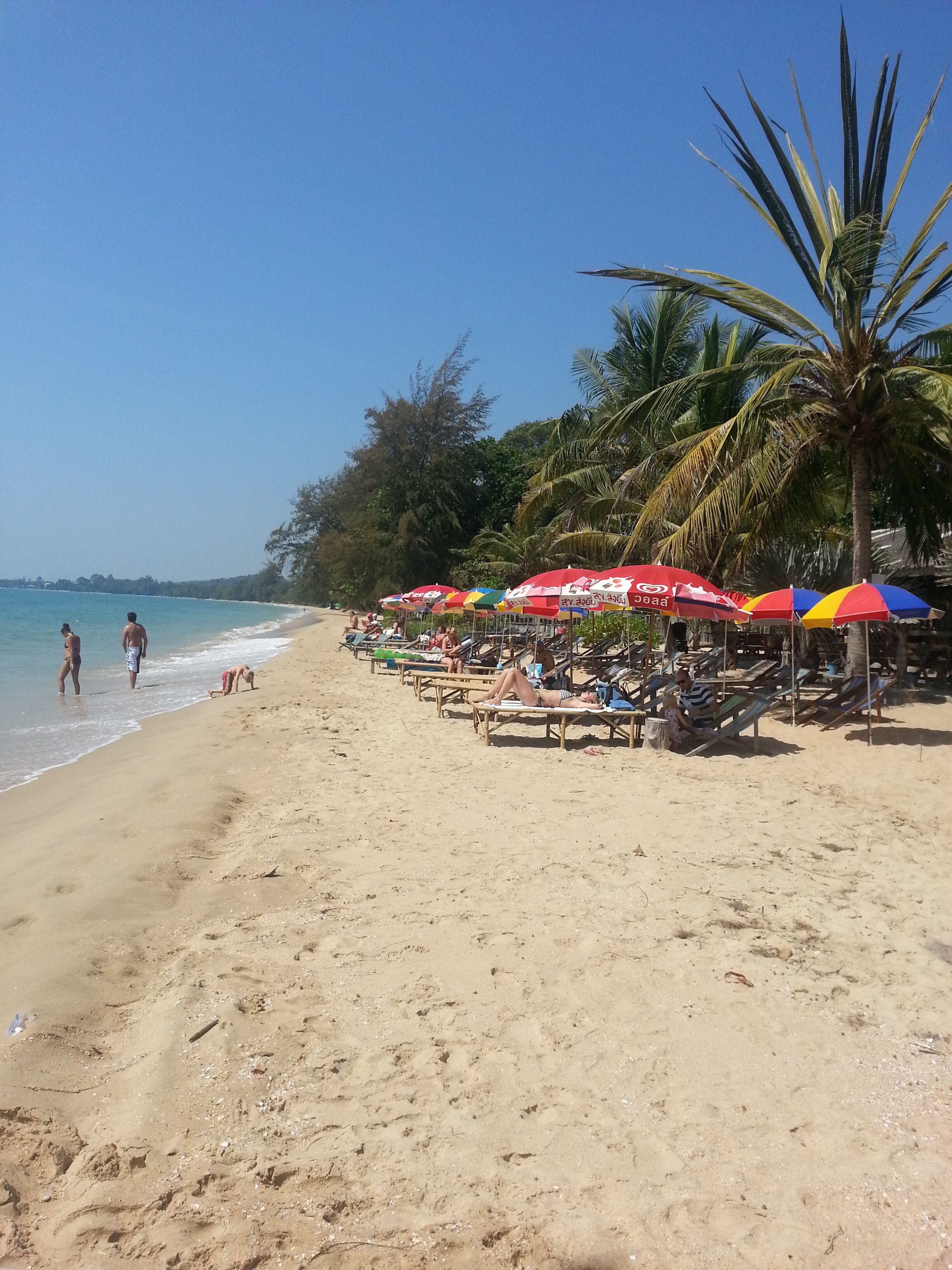 Una spiaggia nelle vicinanze