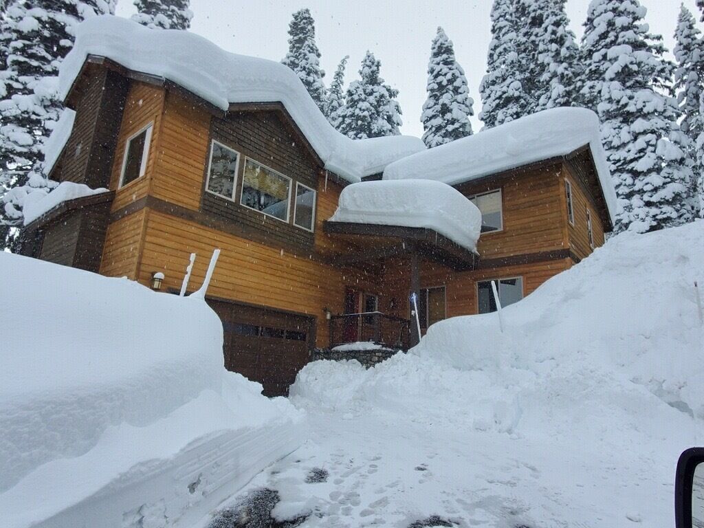 Shangri-Lodge: Perfect For Two Families; Walking Distance To TD Downhill Ski