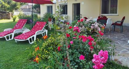 Apartment Mirjana - Mali Brgud - surrounded by greenery, ideal for families