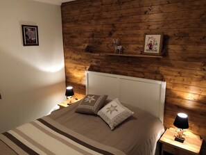 4 chambres, fer et planche à repasser, Wi-Fi gratuit