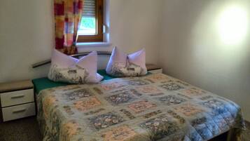 1 bedroom, WiFi, bed sheets