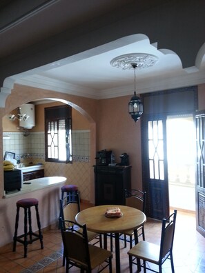 Dining - Rental Apartment Essaouira 1 to 5 people (ESSAOUIRA)