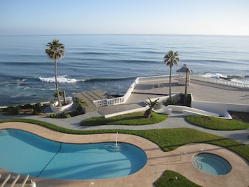 Balcony View-Ocean-Pool View