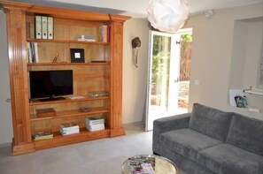 TV - Villa Maredda Santolina, Santolina (La Ciotat)