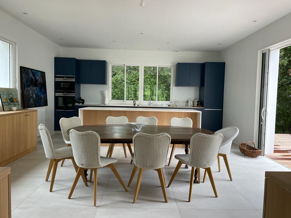 La Baule center. Beautiful villa 200 m. from the beach 16 beds