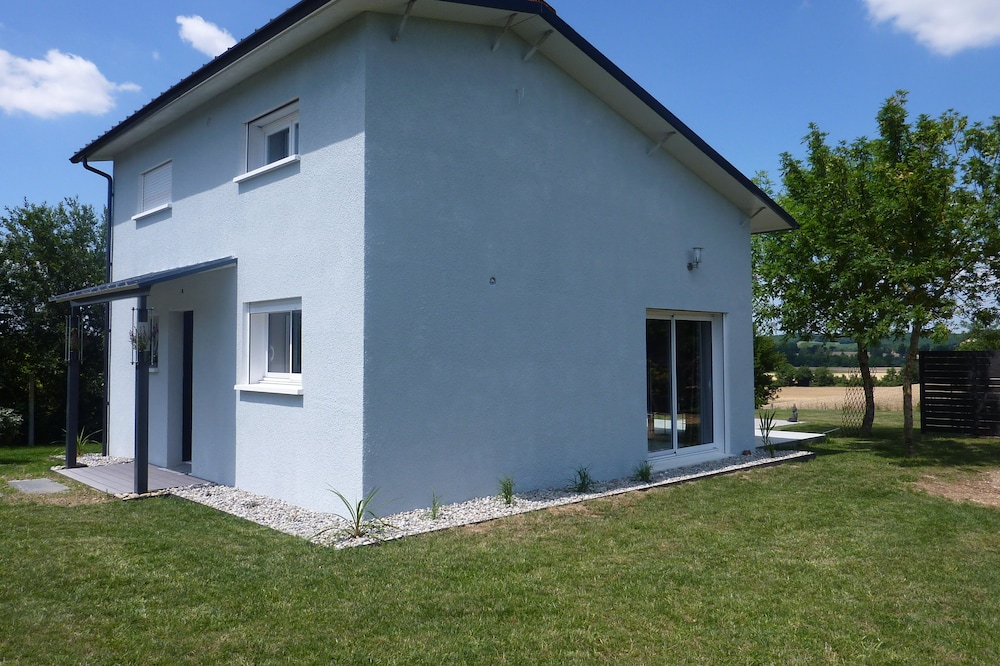 modern gite 4 pers in the heart of Midi-Pyrénées