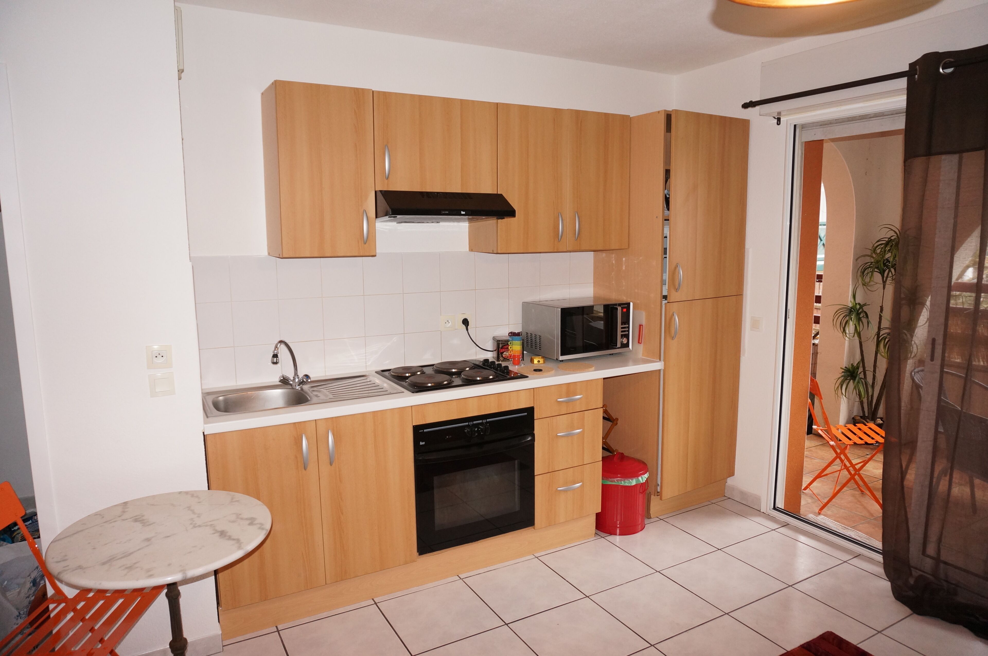 T2 with terrace and garden