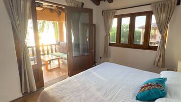 3 chambres, fer et planche Ă  repasser, accĂšs Internet, draps fournis