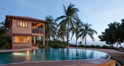 Las Rubias – Luxury Beachfront Villa