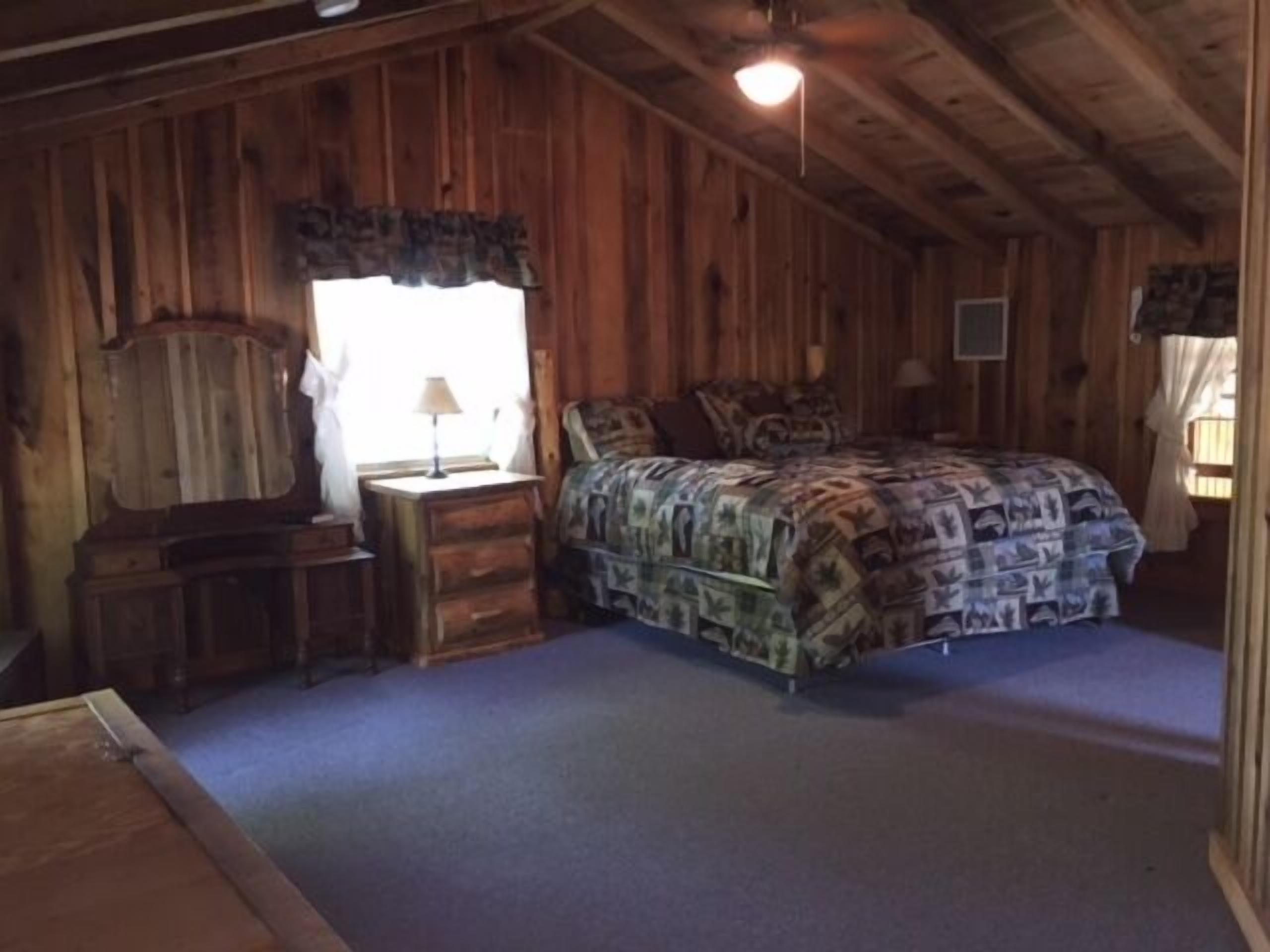 Waterloo Cabin on Wide Water, Boat Dock, Beach, & Awesome Views!