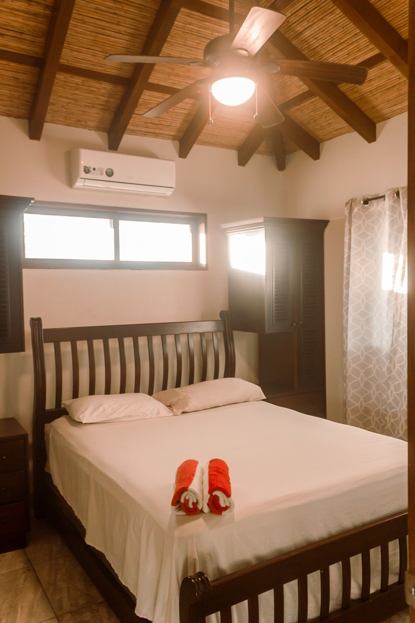 2 habitaciones, internet y ropa de cama 