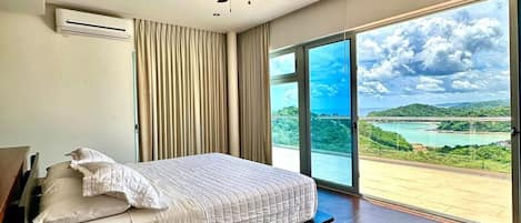 8 bedrooms, free WiFi, bed sheets, wheelchair access