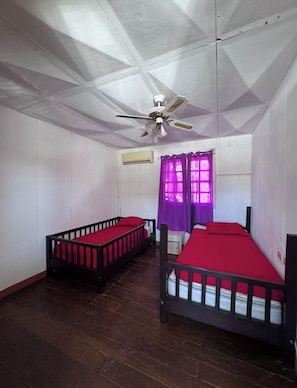 8 chambres, Wi-Fi gratuit, draps fournis
