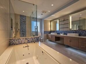 Shower, jetted tub, hair dryer, towels
