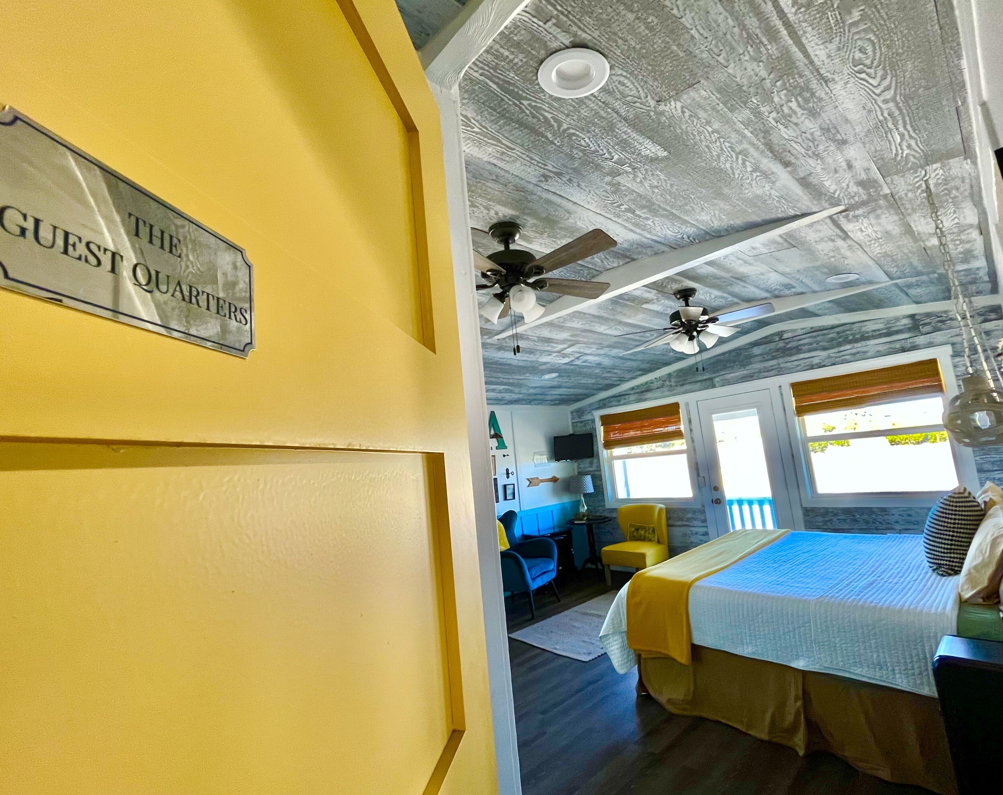 Bügeleisen/Bügelbrett, Reisekinderbett, kostenloses WLAN, Bettwäsche