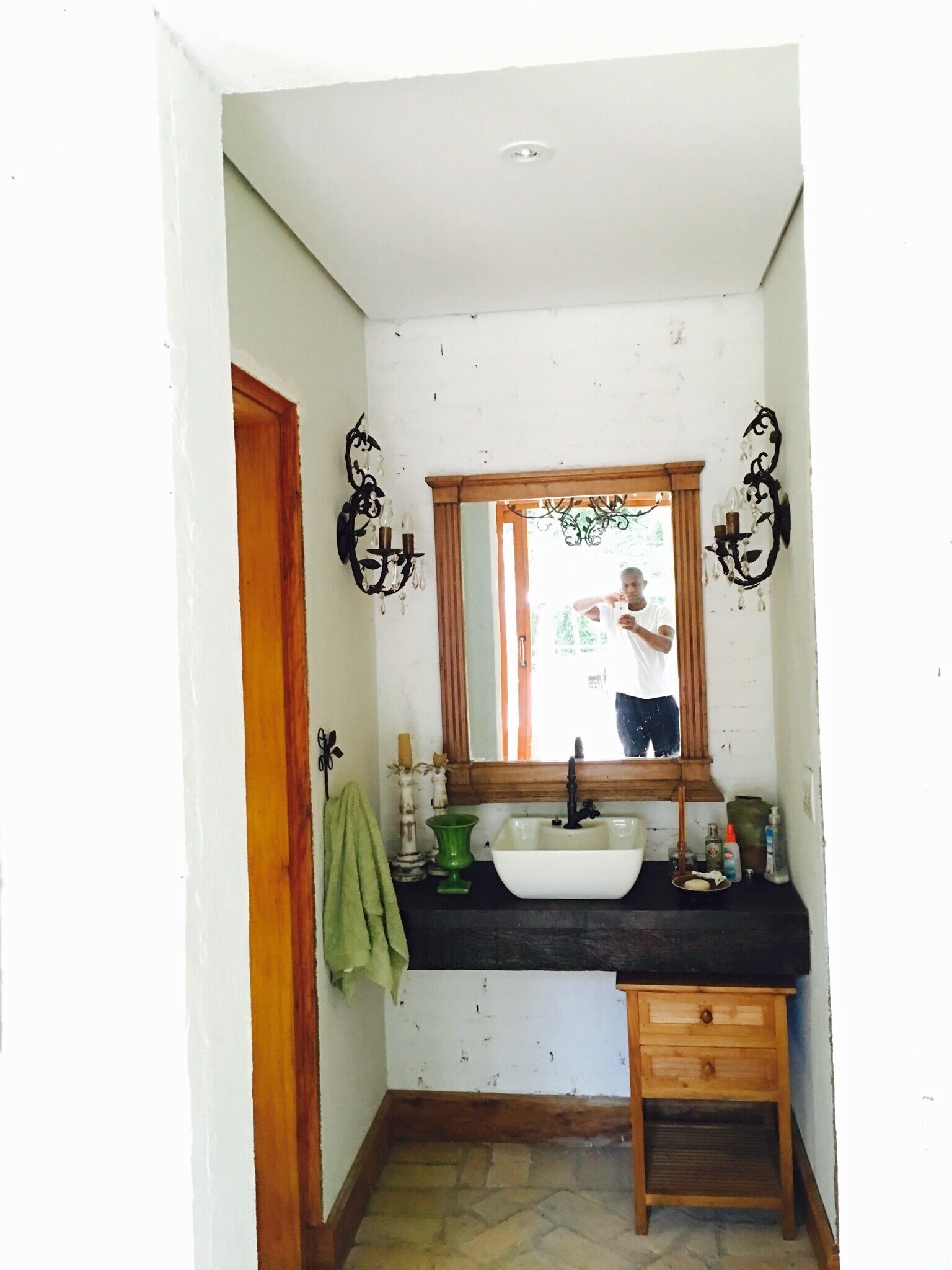 Rustic and Elegant Country House with Charming and Cozy Decor.