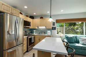 Fridge, microwave, oven, stovetop - Ocean, Tropical Garden and Pool View at a Beach Front Property-Kihei Kai Unit 24 (Kihei)