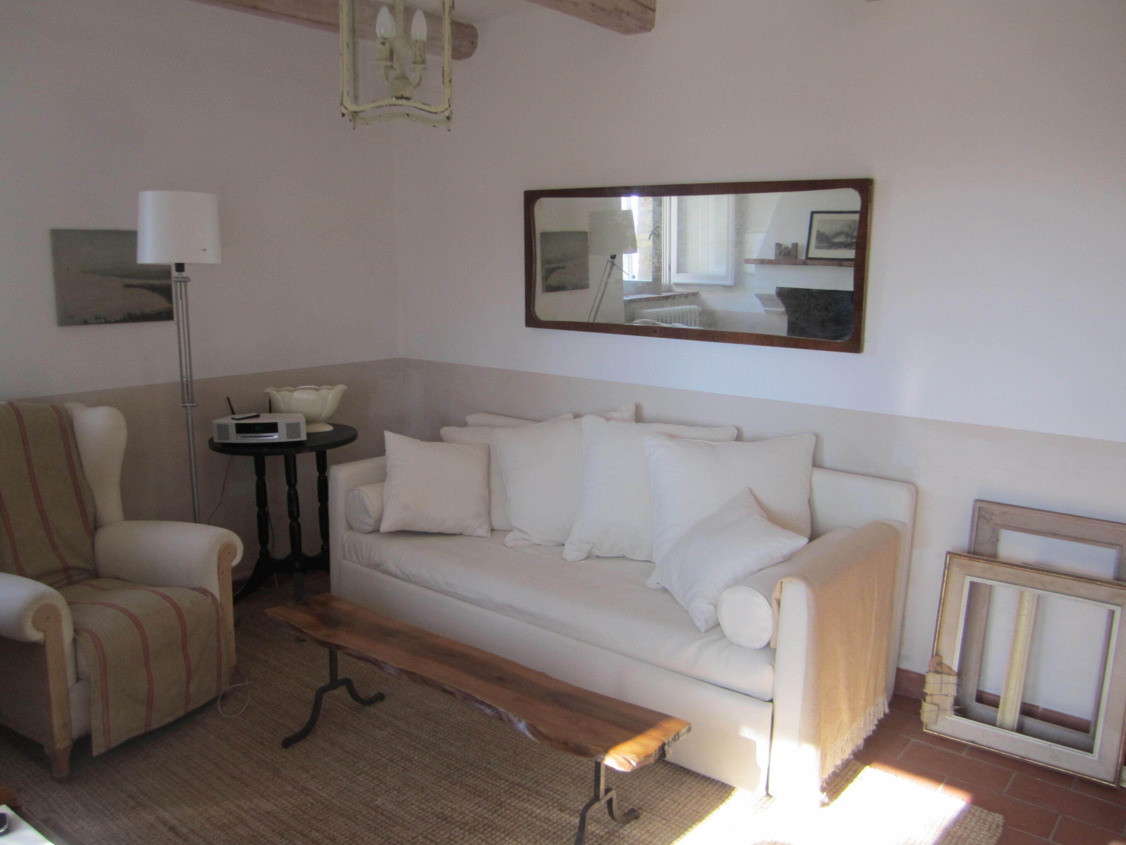 Cheminée, chaîne hi-fi