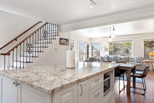 Outpost: Teton Shadows South Teton F