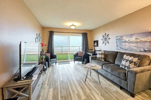 Televisión y oficina 