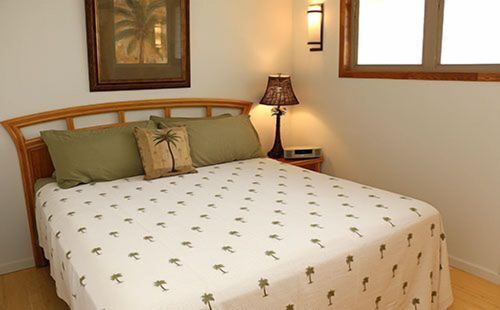 About As Close to the Ocean As You Can Get!!! (Wavecrest Resort)