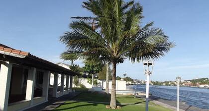 House Luxury Warhead Cabo Frio, uima-allas, grilli, takka, ruoho kenttä