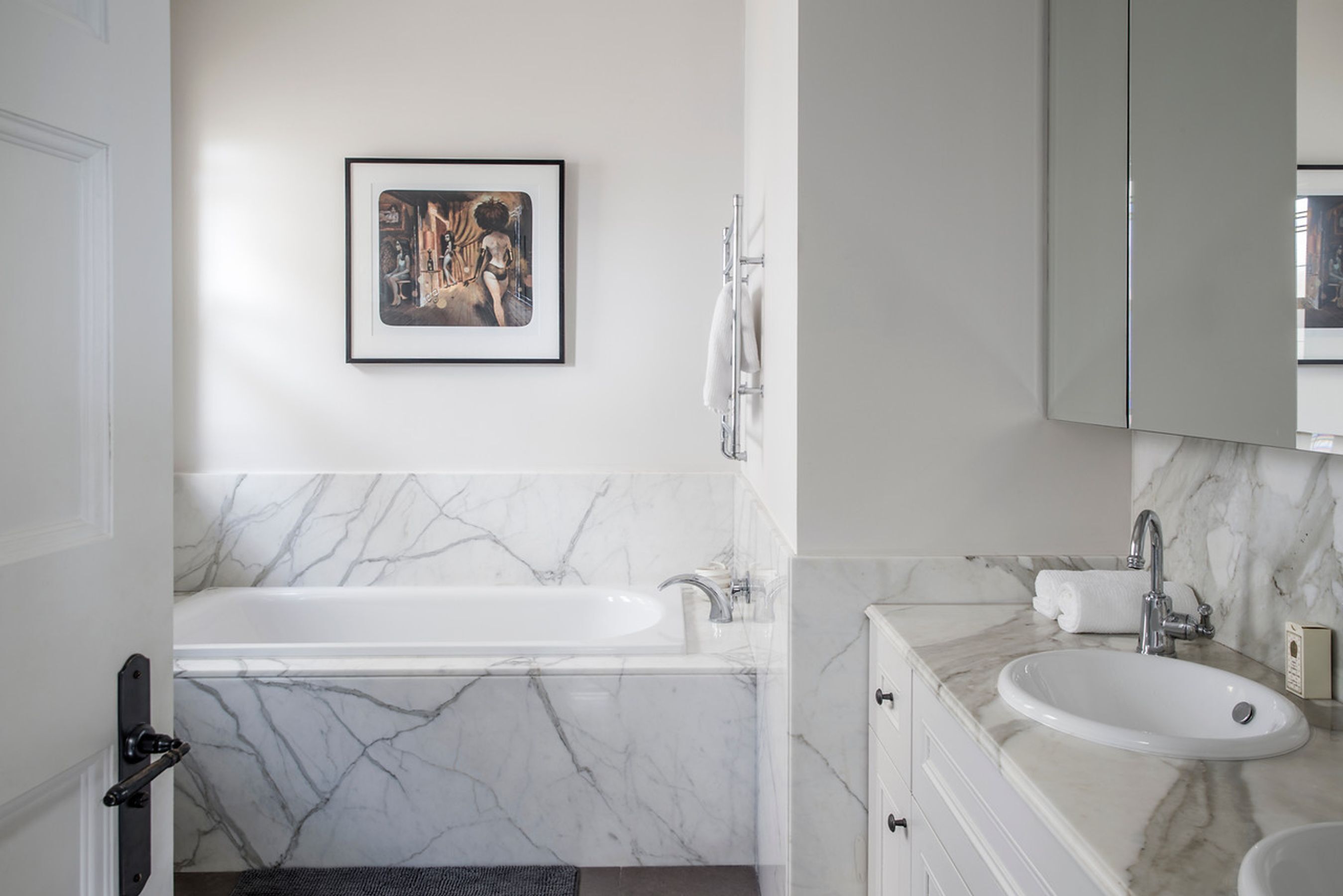 Luxury Villas Kambala (With Car Parking) — image 14