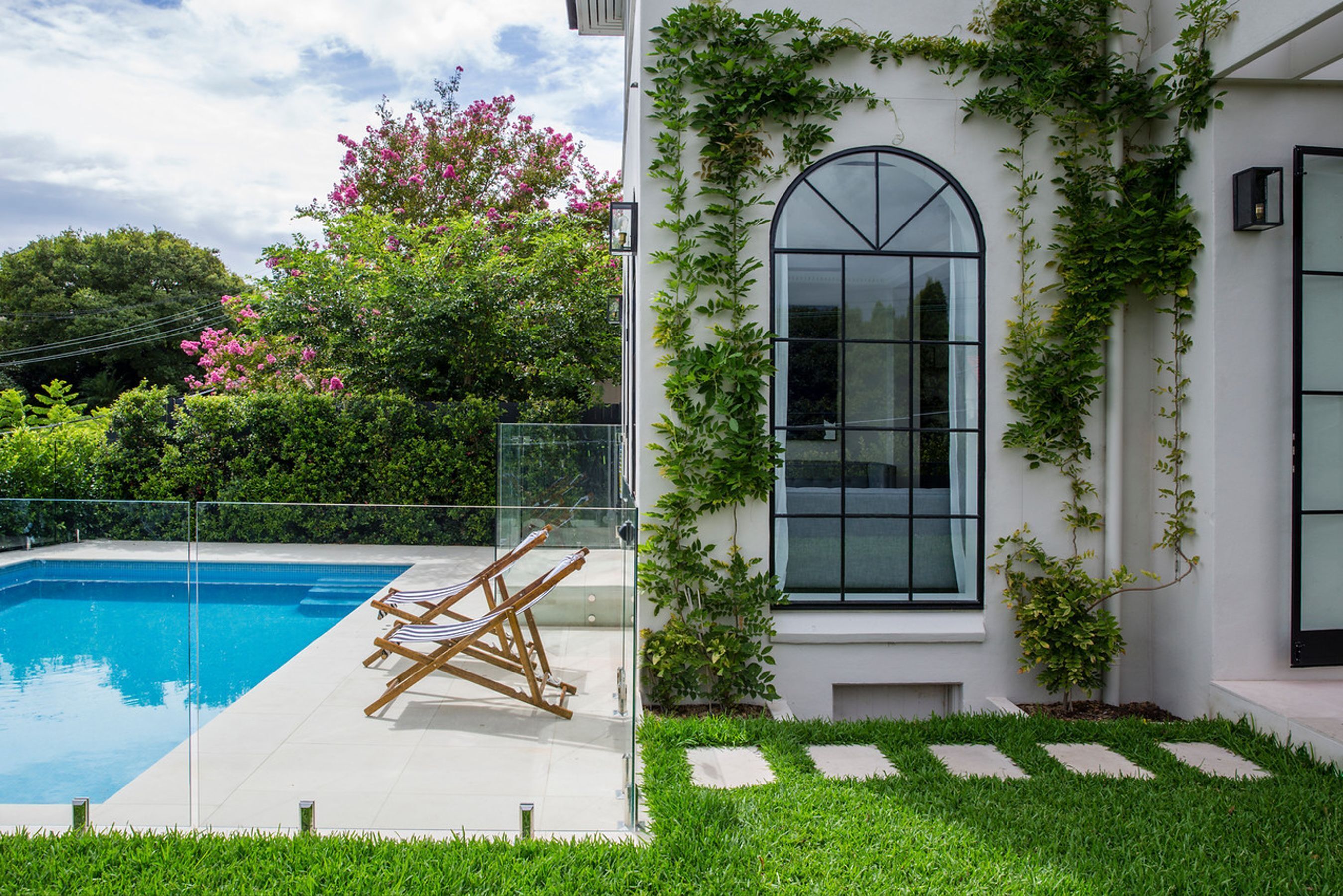 Luxury Villas Kambala (With Car Parking) — image 2