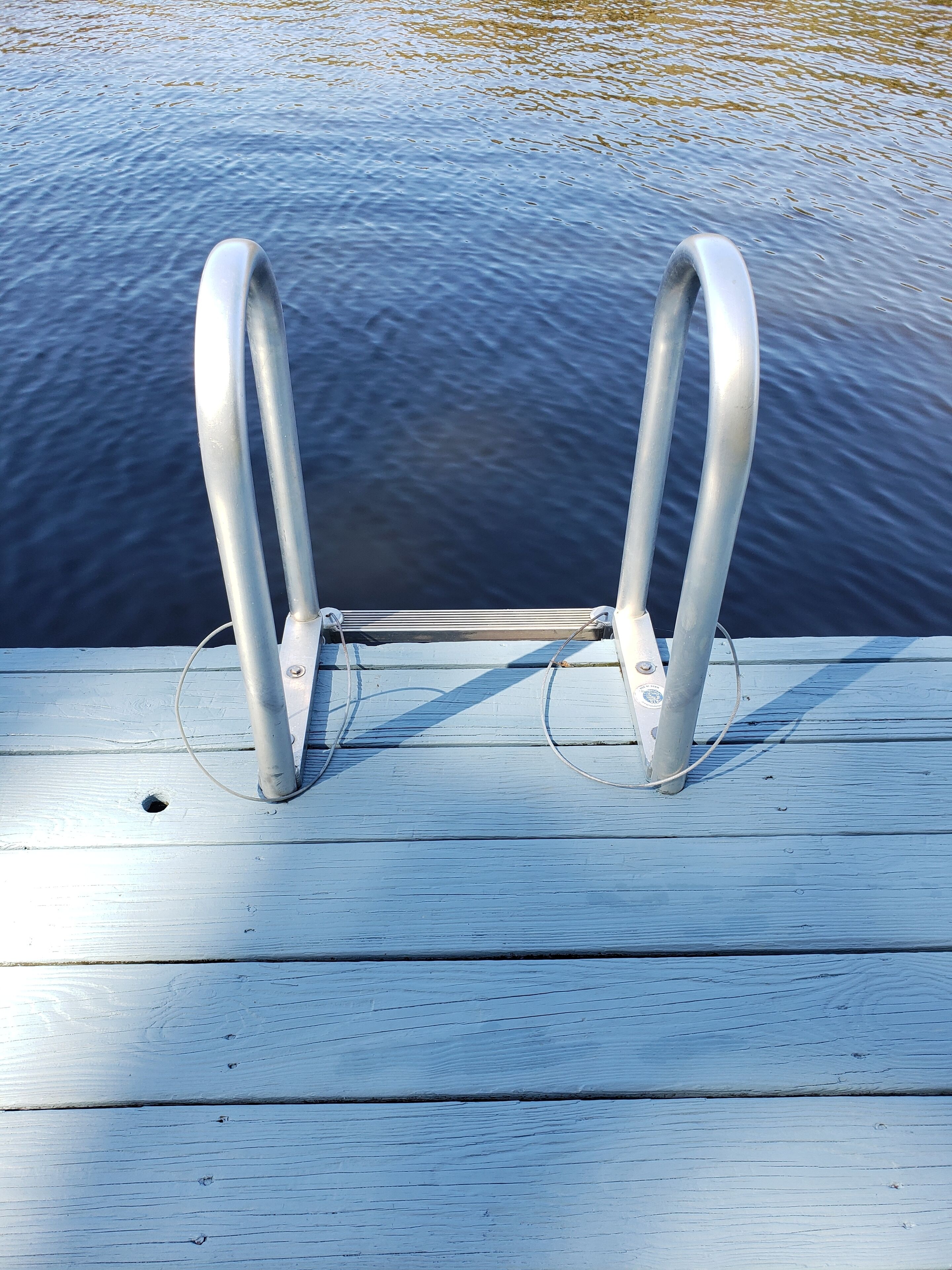 Lake Waterfront, Dock, Pet Friendly, Concrete Loop Driveway, Kayaks,No Wake Zone