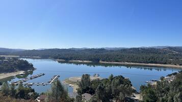 Vue depuis lâhĂ©bergement