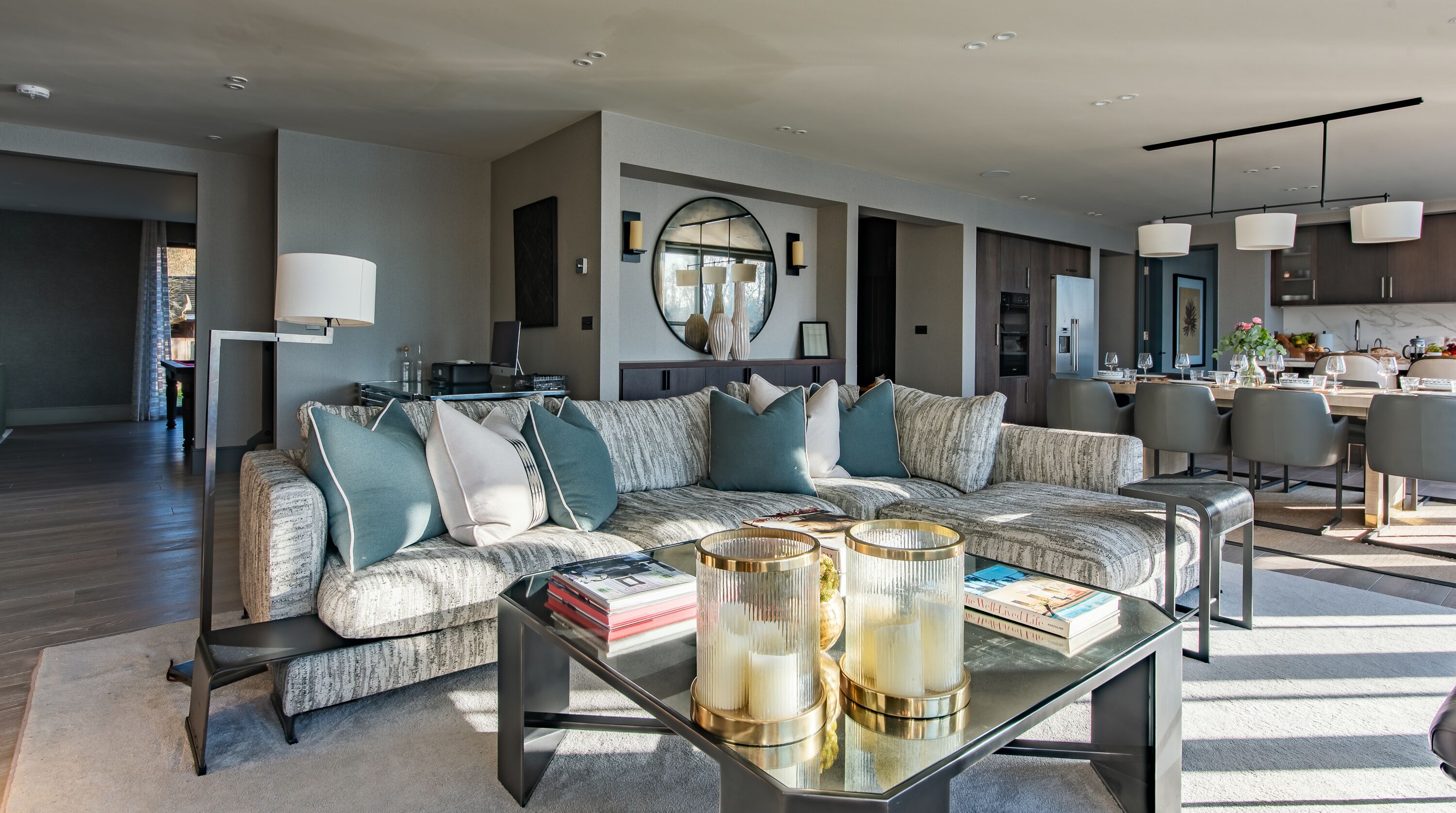 Stunning Lake House in the 5 star Lakes By Yoo Resort in Heart of The Cotswolds