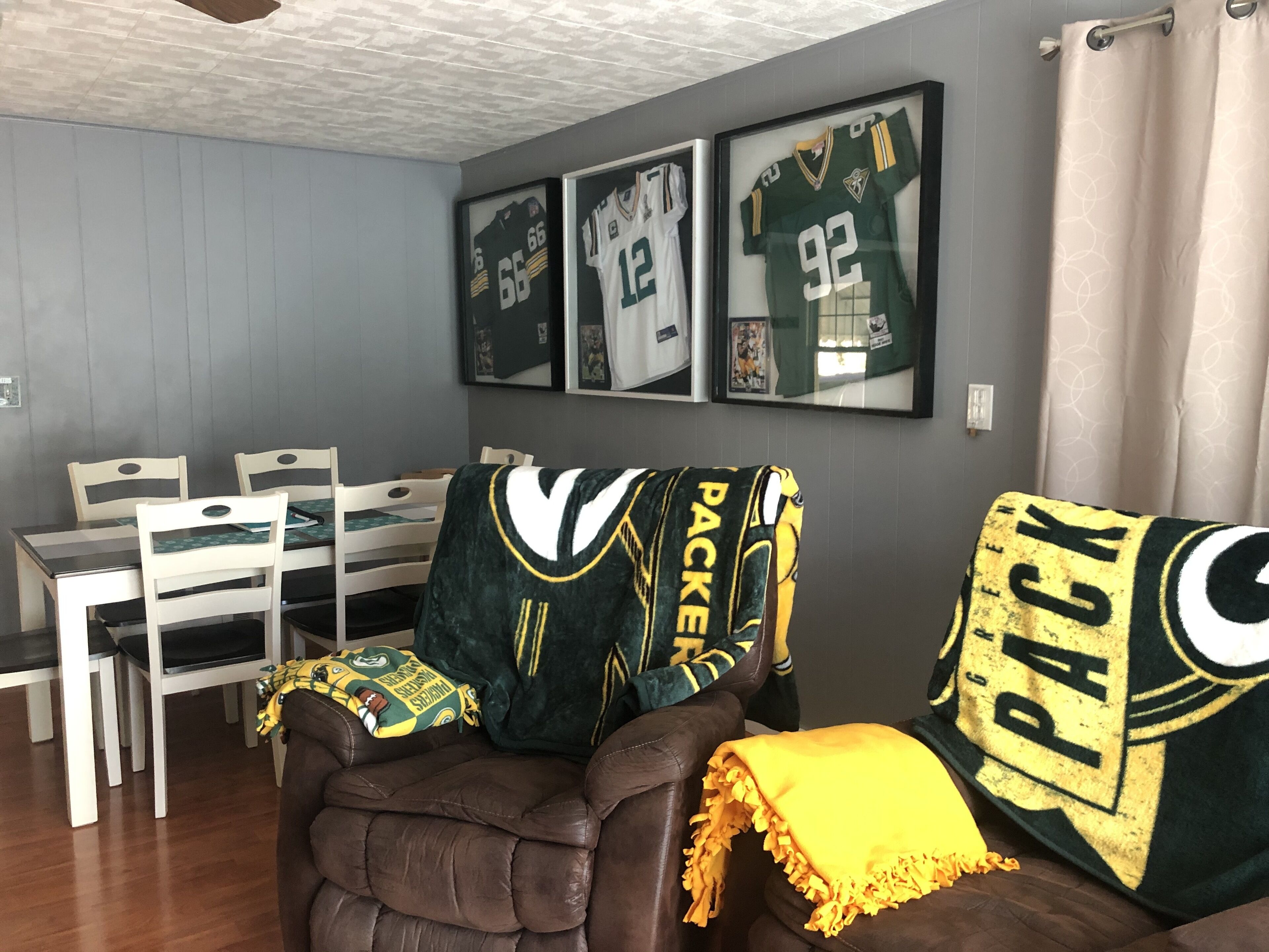 SO CLOSE TO LAMBEAU!!!