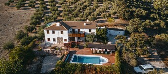 Apartment with a Mountain View and Shared Pool