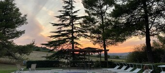 Villa degli Scoiattoli, 200-m² villa for 8-10 people with park and swimming pool
