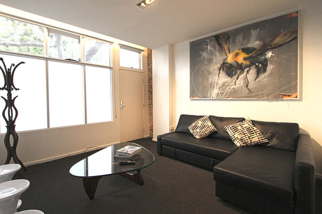 The Hive Graffiti Apartments — image 14