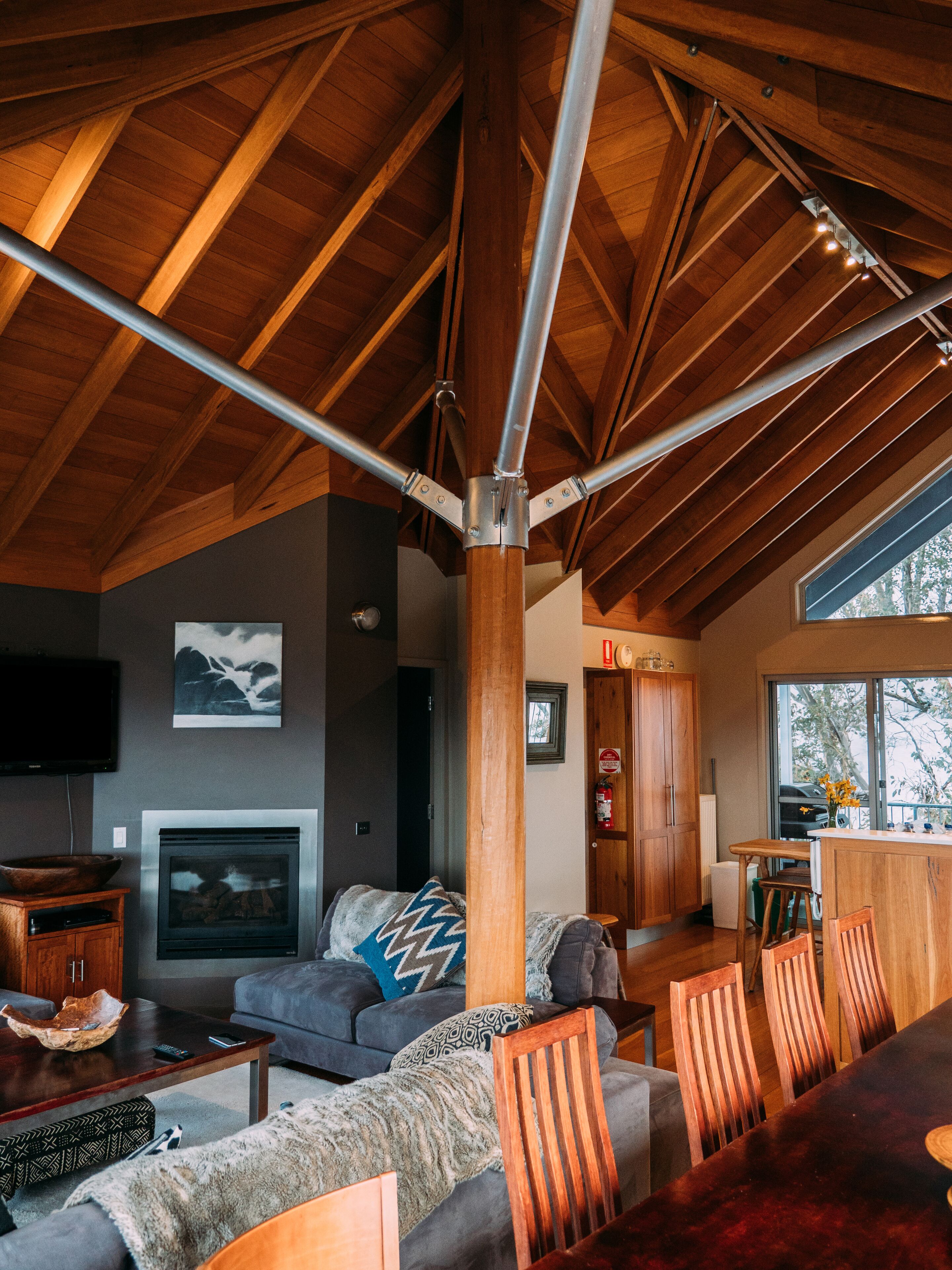 Snow Fall Lodge at Falls Creek  Ski In - Ski Out — image 15