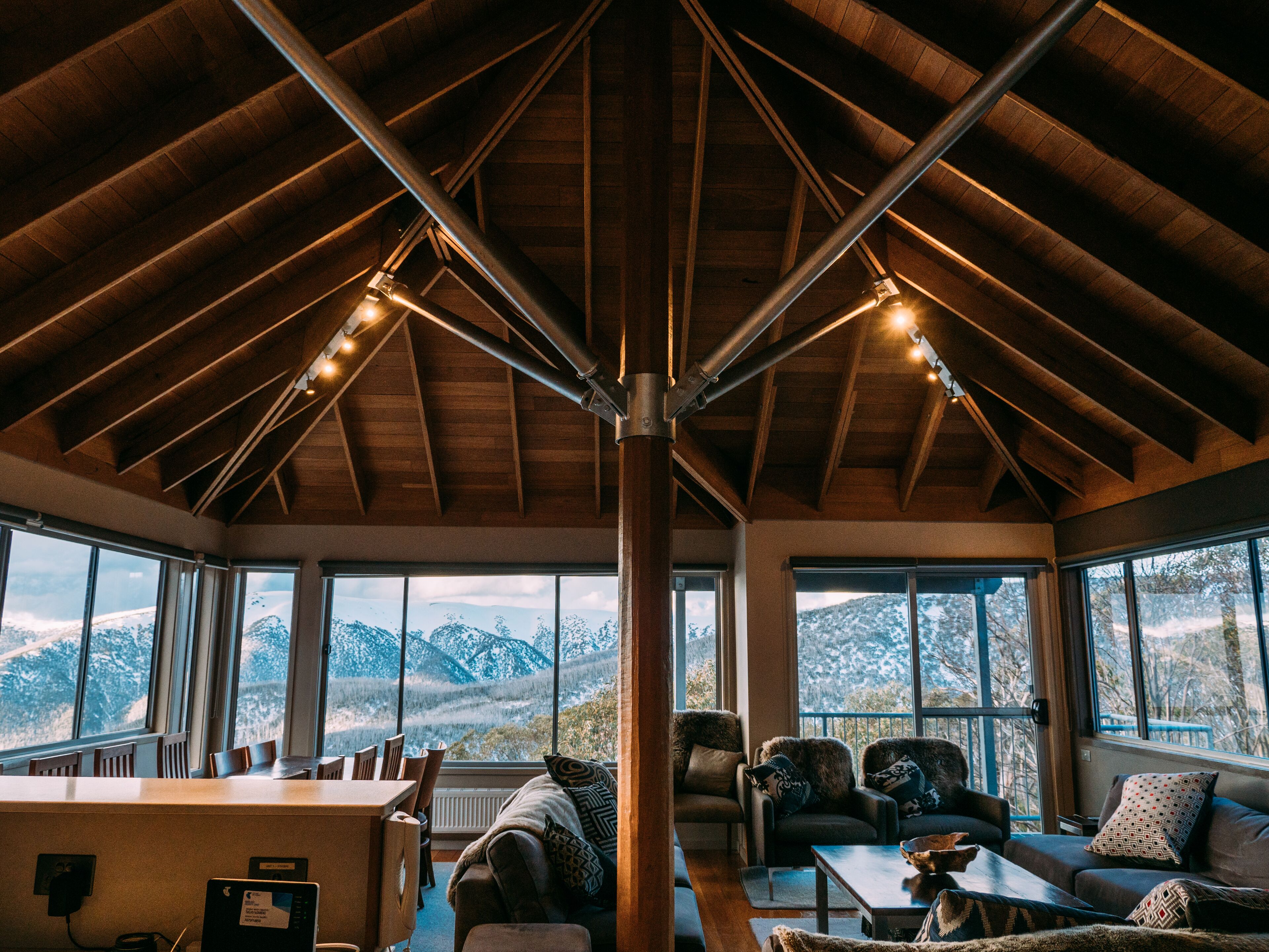 Snow Fall Lodge at Falls Creek  Ski In - Ski Out — image 8