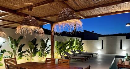 3 Rooms Villa, at 1min walking from the beach, A/A, free wifi